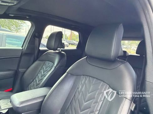 Used 2023 Kia Sportage X-Line w/ X-Line Premium Package AWD/4WD image 8