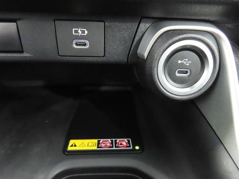 Used 2025 Toyota Grand Highlander AWD image 28