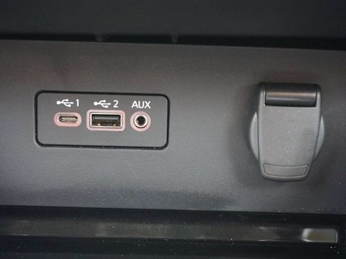 Certified 2025 Nissan Altima 2.5 SR image 18