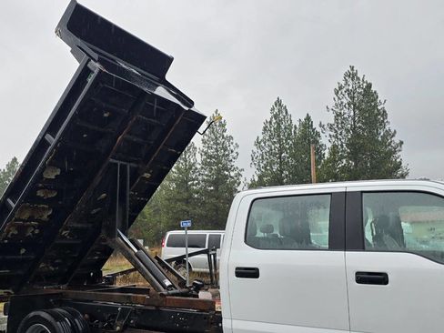 Used 2022 Ford F550 4x4 Crew Cab Super Duty image 27