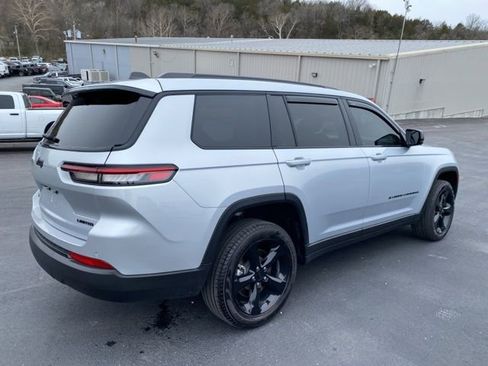 Used 2025 Jeep Grand Cherokee L Limited w/ Luxury Tech Group II image 6