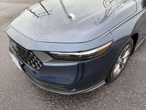 Certified 2023 Honda Accord EX image 6