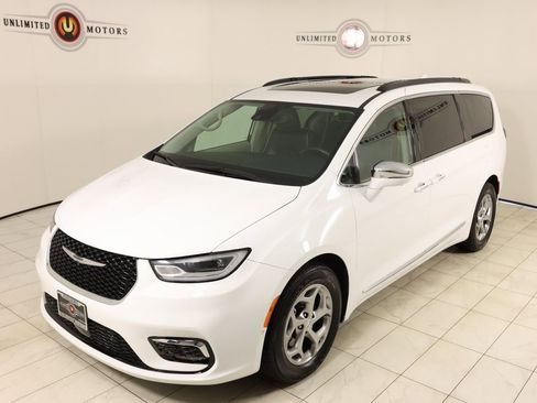 Used 2022 Chrysler Pacifica Limited image 35