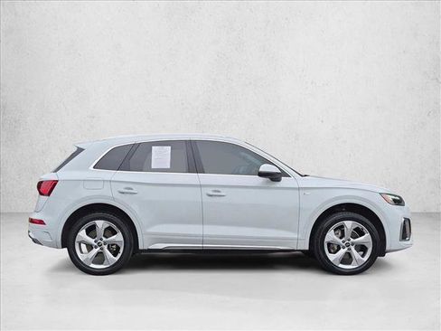 Used 2023 Audi Q5 2.0T Premium Plus w/ Premium Plus Package AWD/4WD image 4