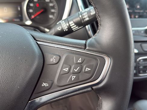 Used 2024 Chevrolet Equinox LT AWD/4WD image 12