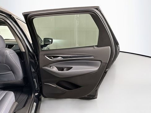 Used 2019 Buick Enclave Essence image 31