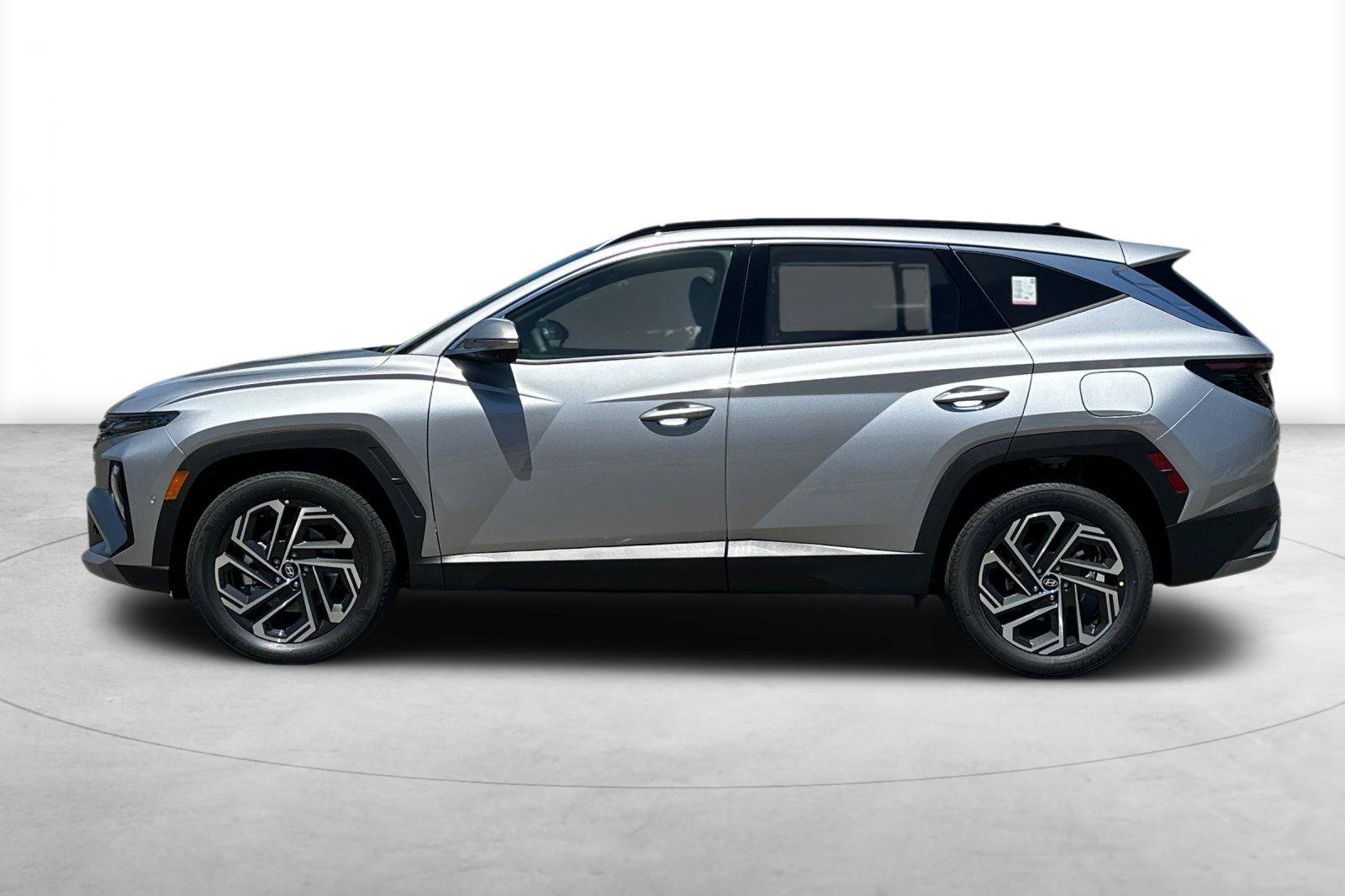 New 2026 Hyundai Tucson Limited AWD/4WD image 3