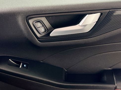 Used 2024 Ford Escape ST-Line image 32