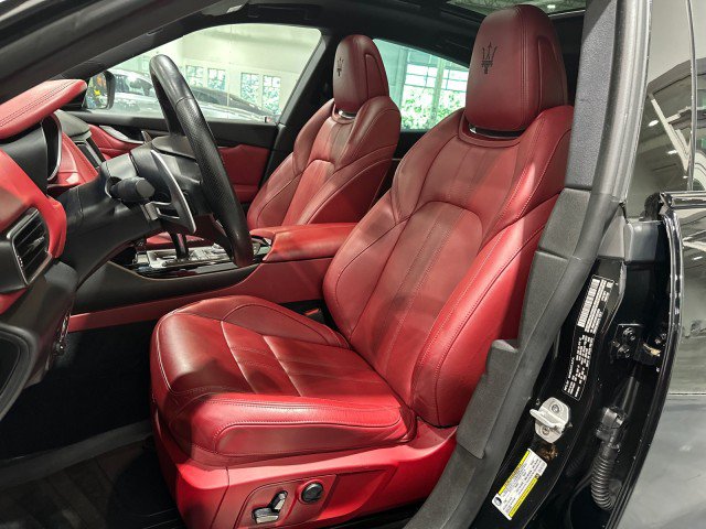 Used 2019 Maserati Levante GranSport AWD/4WD image 43