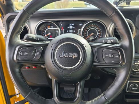Used 2021 Jeep Wrangler Sport S image 19