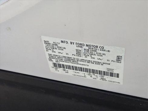 Used 2017 Ford Explorer Platinum image 21