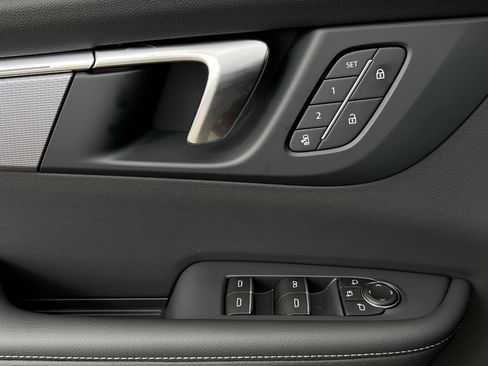 New 2026 Buick Enclave Sport Touring w/ Power Package FWD image 24