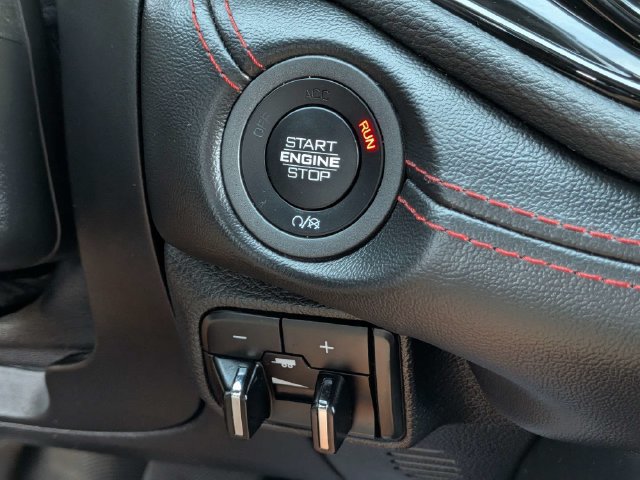 Used 2025 Dodge Durango GT w/ Blacktop Package RWD image 30