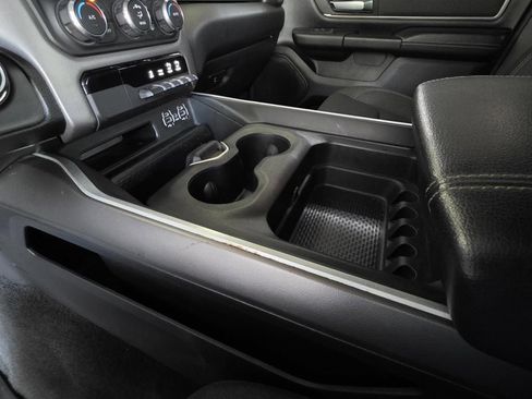 Used 2022 RAM 1500 Big Horn AWD/4WD image 16