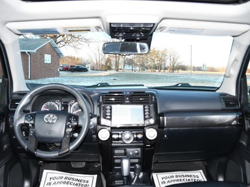 Used 2021 Toyota 4Runner TRD Off-Road Premium image 26