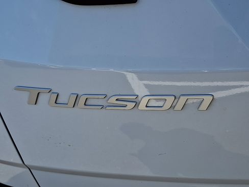Used 2025 Hyundai Tucson SE AWD/4WD image 30
