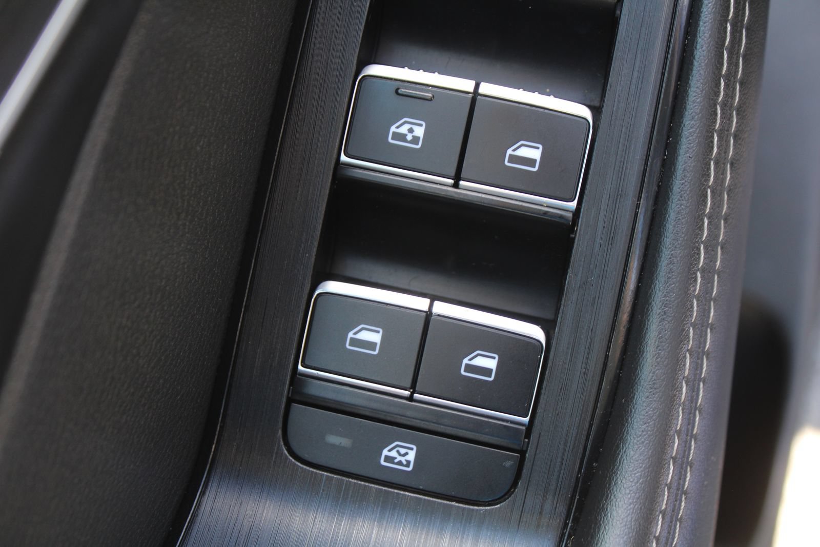 Used 2021 Nissan Rogue SL FWD image 20