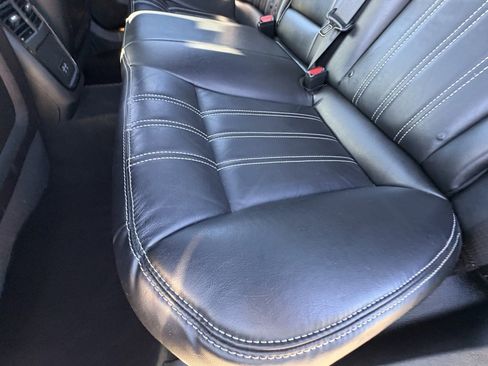 Used 2022 Chrysler 300 S image 27