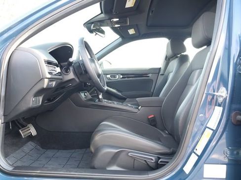 Used 2025 Honda Civic Sport image 10