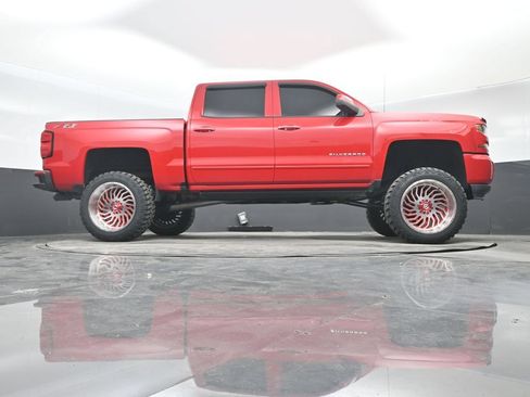 Used 2018 Chevrolet Silverado 1500 LT w/ All Star Edition AWD/4WD image 31