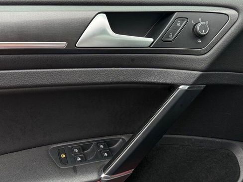 Used 2018 Volkswagen GTI Autobahn image 21