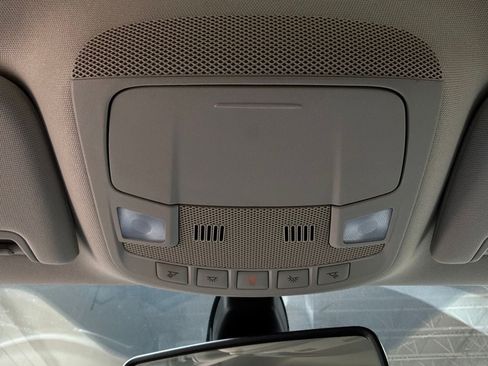 Used 2019 Ford Fusion SE FWD image 17