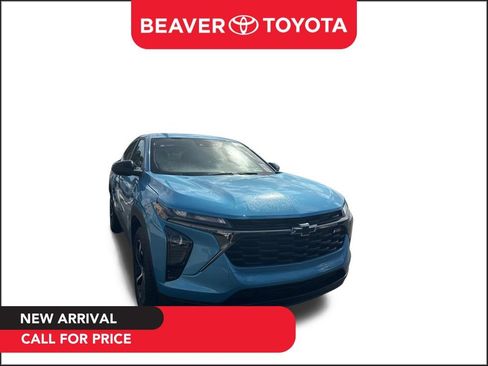 Used 2025 Chevrolet Trax RS w/ Driver Confidence Package image 1