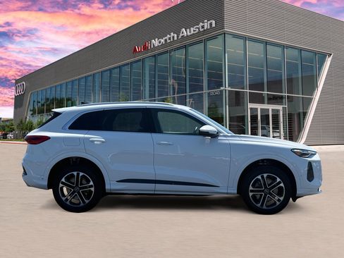 Used 2025 Audi Q5 Premium w/ Premium Plus AWD/4WD image 6