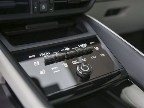 New 2025 Porsche Macan Turbo Electric image 26