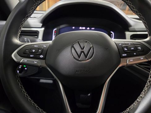 Used 2023 Volkswagen Atlas Cross Sport SE image 5