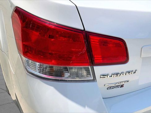 Used 2014 Subaru Legacy 2.5i Premium AWD/4WD image 27