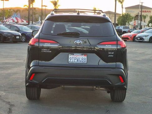 Used 2025 Toyota Corolla Cross XLE w/ Convenience Package image 6