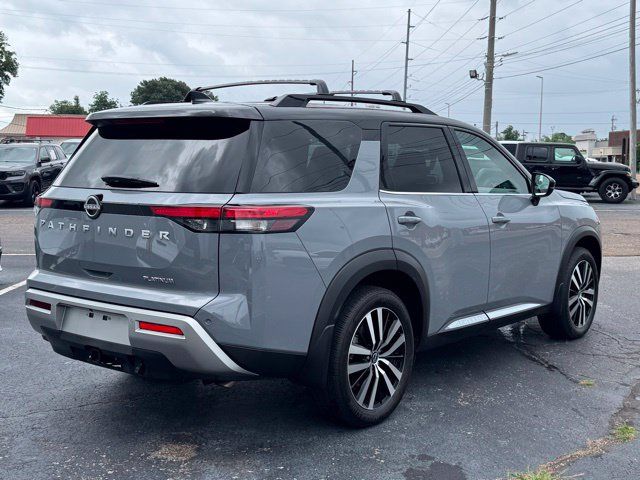 Used 2025 Nissan Pathfinder Platinum FWD image 5