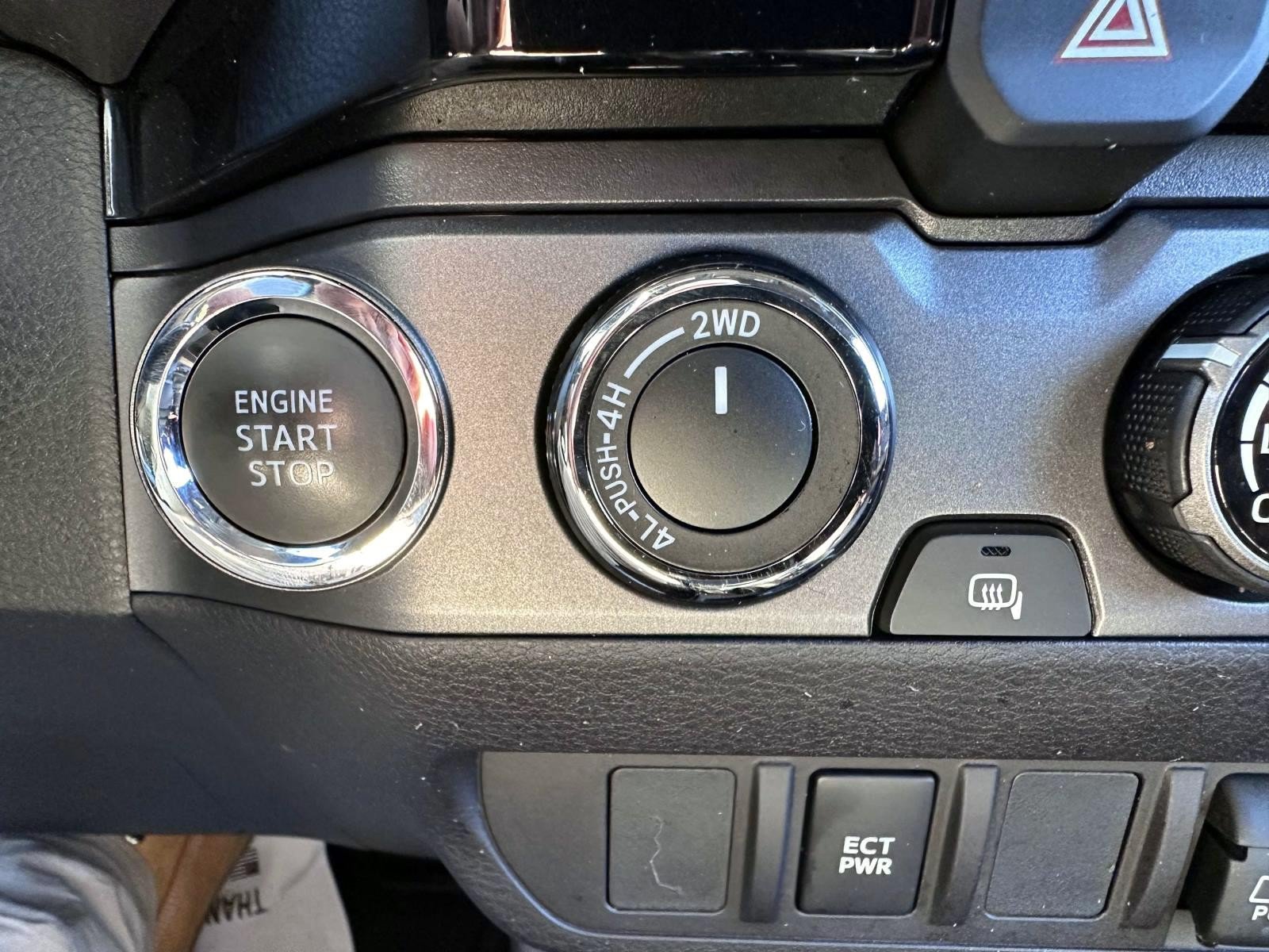Used 2018 Toyota Tacoma TRD Off-Road AWD/4WD image 23