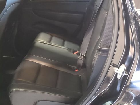 Used 2019 Jeep Grand Cherokee Limited AWD/4WD image 23