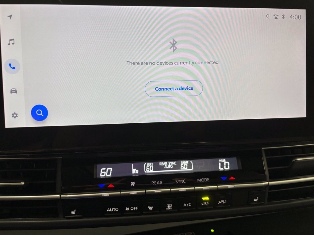 Used 2026 Toyota Sienna XLE FWD image 28