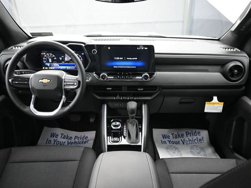 New 2026 Chevrolet Colorado W/T w/ WT Custom Package AWD/4WD image 18
