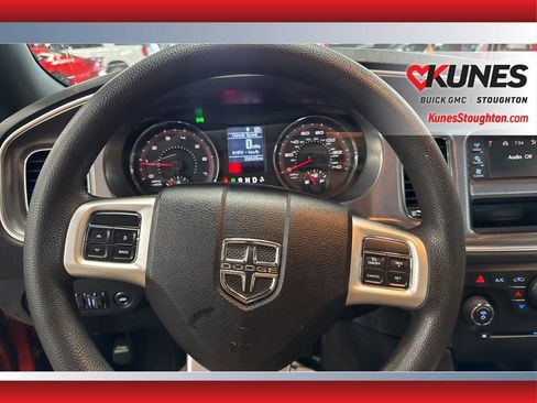 Used 2011 Dodge Charger SE image 23