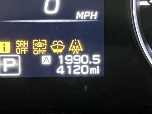 Used 2025 Subaru Ascent Bronze Edition image 4