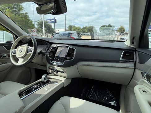 Certified 2024 Volvo XC90 T8 Plus w/ Protection Package Premier AWD/4WD image 14