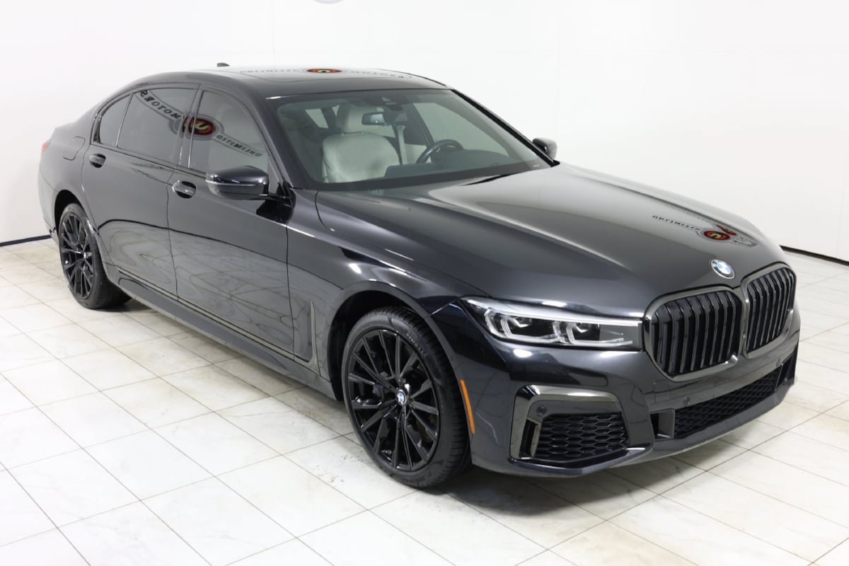 Used 2022 BMW 750i xDrive w/ Luxury Rear Seating Package AWD/4WD image 16