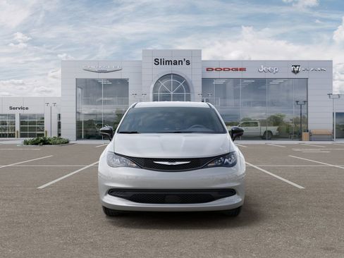 New 2026 Chrysler Voyager LX FWD image 7