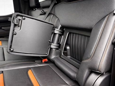 Used 2023 GMC Sierra 1500 AT4 w/ AT4 Preferred Package image 15