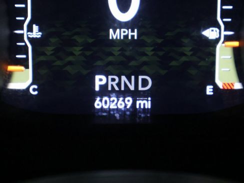 Used 2021 Jeep Wrangler Unlimited Sahara image 44