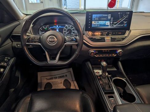 Used 2023 Nissan Altima 2.5 SL AWD/4WD image 16