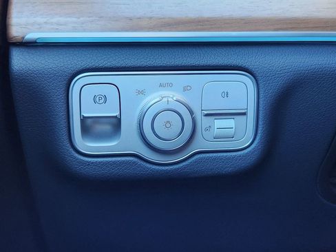 Certified 2026 Mercedes-Benz GLS 450 4MATIC image 21