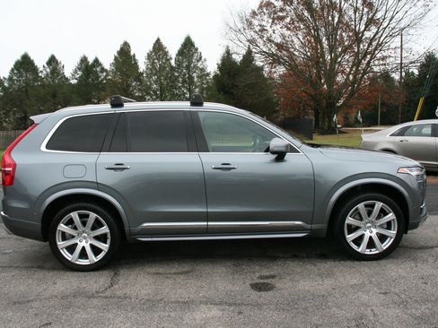 Used 2017 Volvo XC90 T6 Inscription w/ Vision Package image 19