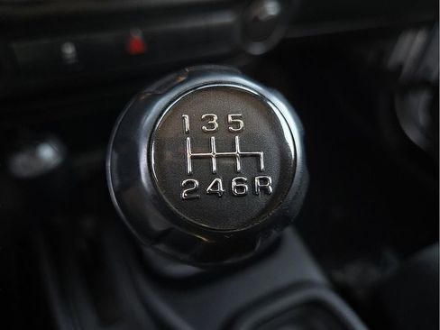 Used 2012 Jeep Wrangler Sport image 14