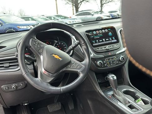 Used 2018 Chevrolet Equinox Premier image 13