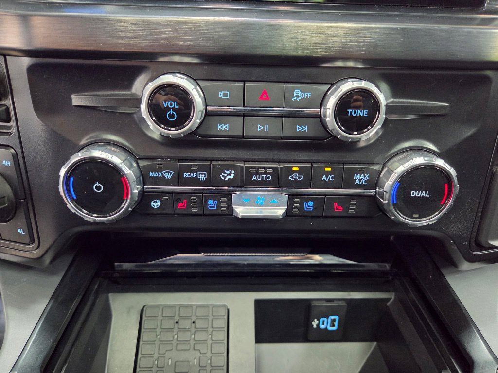 Used 2026 Ford F350 Lariat w/ Black Appearance Package AWD/4WD image 47